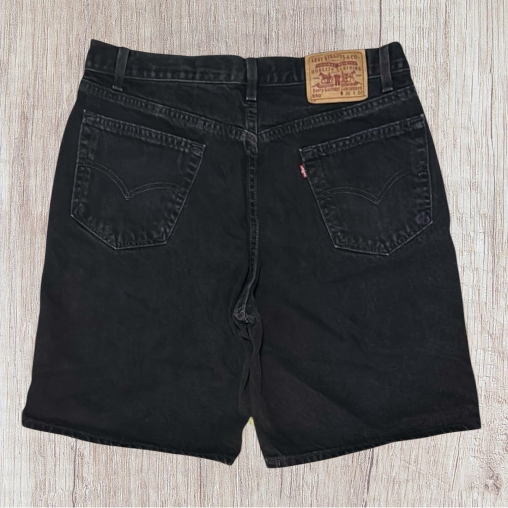 Vintage Levi’s 550 Relaxed Fit Black Denim Batwing Jean Shorts 36 Made In USA